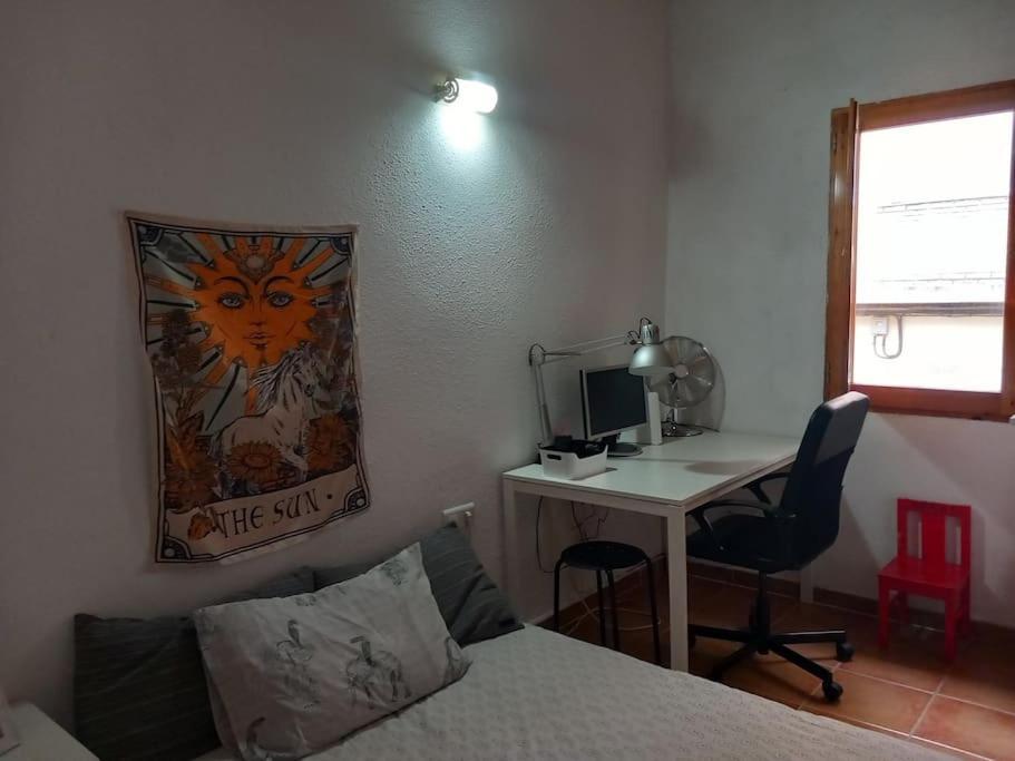 Casita Mona Y Acogedora Apartment Alaquas Bagian luar foto