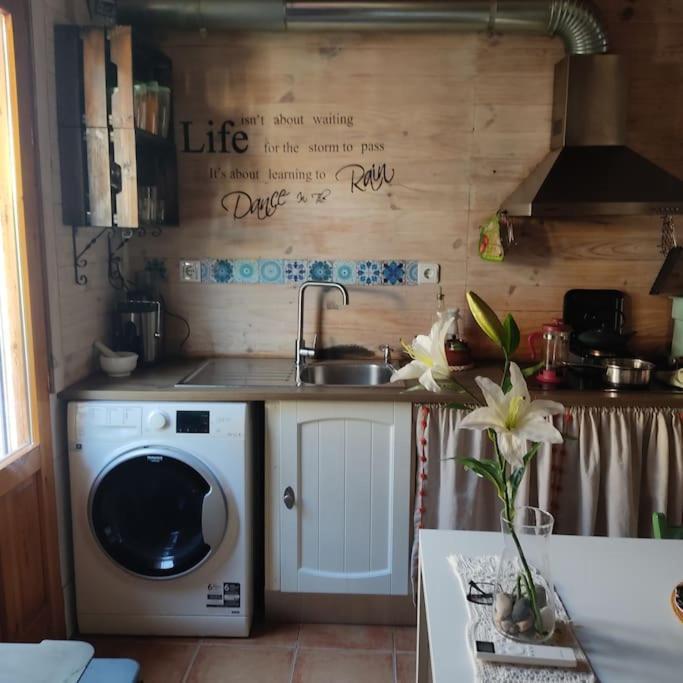 Casita Mona Y Acogedora Apartment Alaquas Bagian luar foto